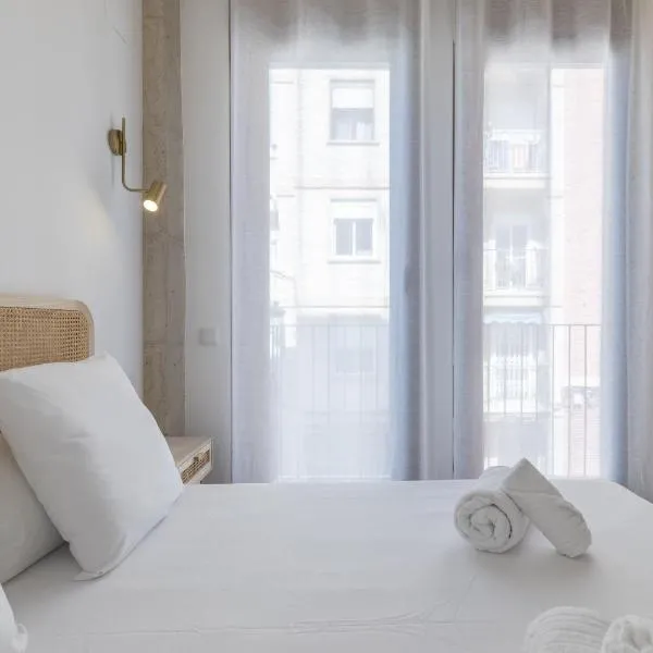 ApartUP Ca La Leni Beach III, hotel en Valencia
