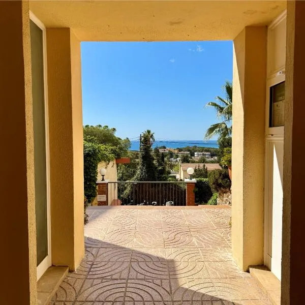 Apartamento El Castell, hotel v destinaci Sant Pere de Ribes