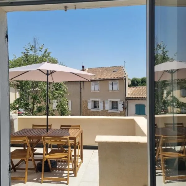 Maison de village avec terrasse, hotel v destinácii Grans
