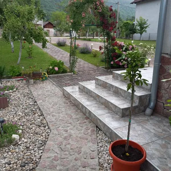 Apartman Azra, hotel in Kulen Vakuf