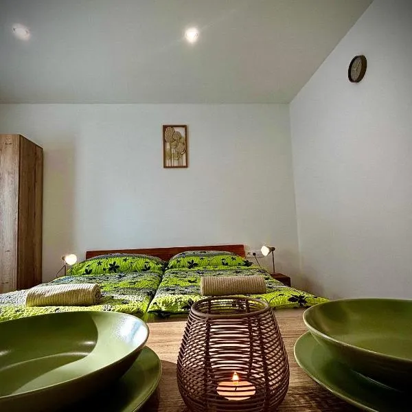Ubytovanie Žabka, hotel v destinaci Poľný Kesov