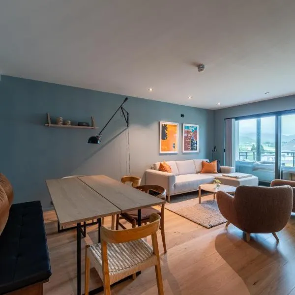 Modern Apartment close to Leknes, Hotel in Leknes