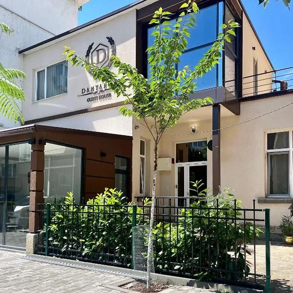 Damyanov House, hotel in Kazanlŭk