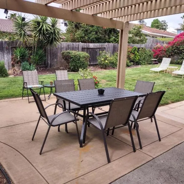 Custom Home - Beach close/convenient to everything, hotel em Oceanside