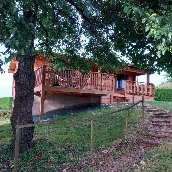 Chalet des Echappées Belles, hotel em Luzillé