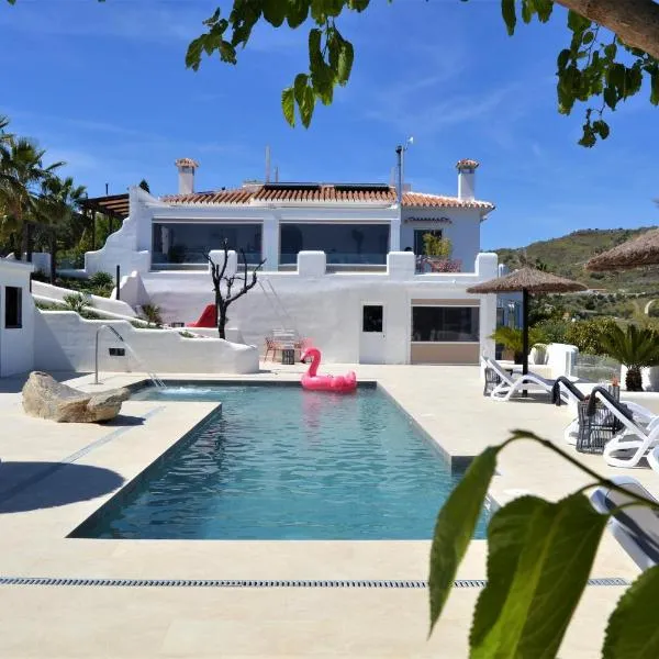 Ecovilla, hotel v destinaci Benajarafe