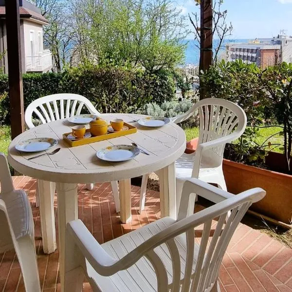 Residence azzurro VISTA MARE-A, khách sạn ở Gabicce Mare