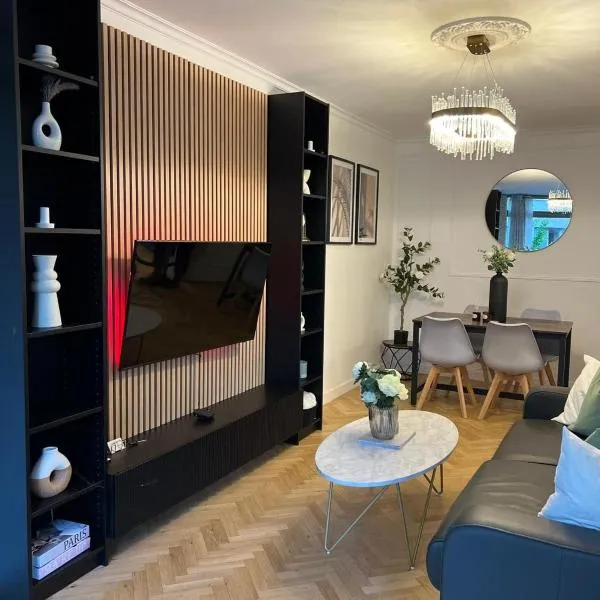 Excellent Apartment for Familly, hotel di Clichy