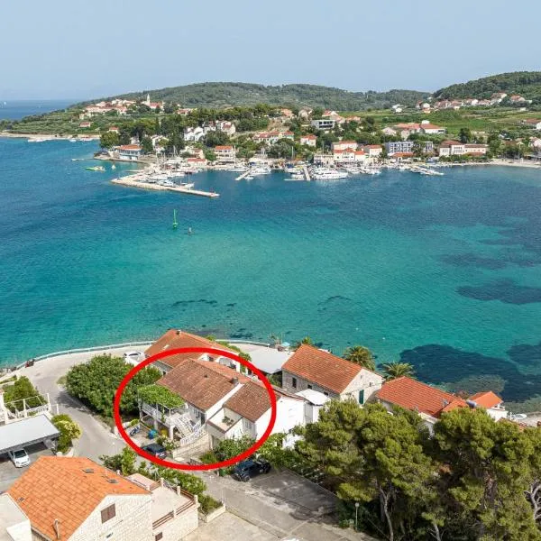 Apartments by the sea Lumbarda, Korcula - 4348, hotel v destinaci Lumbarda