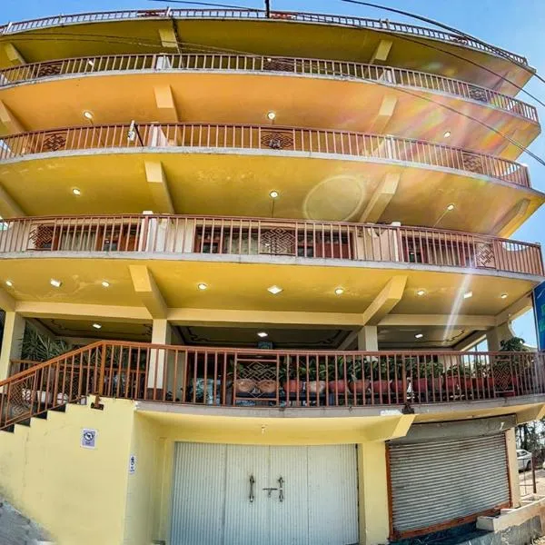 ๋งฅ๊ทธ๋ก๋ ๊ฐ์ฆ์ ์์นํ ํธํ
Hotel Zambala House