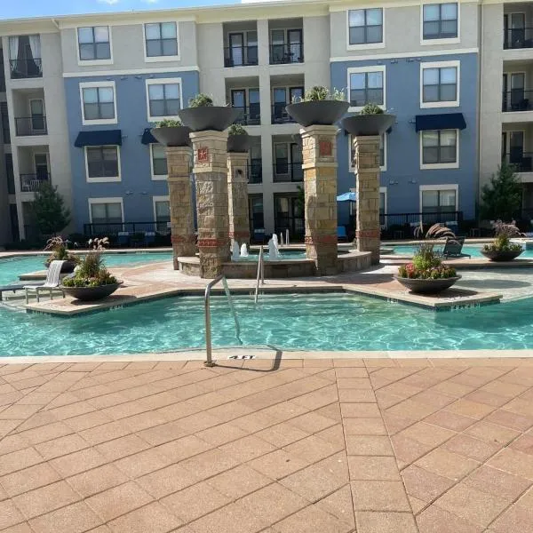 Convenient Spacious 2Bed 2Bath, hotel v destinaci Frisco