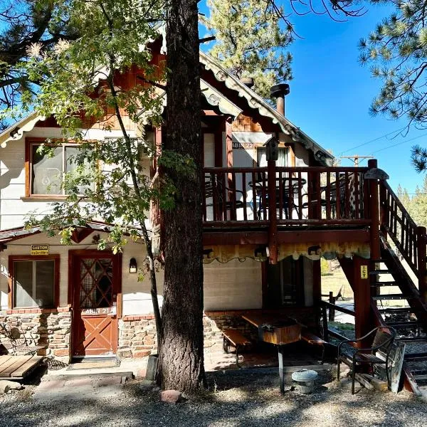 Big Bear Lake - Tulip Lane Cabin #22, hotel v destinaci Big Bear Lake