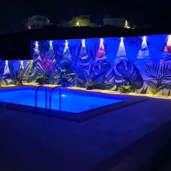 Chalet Edy con piscina, khách sạn ở Peñíscola