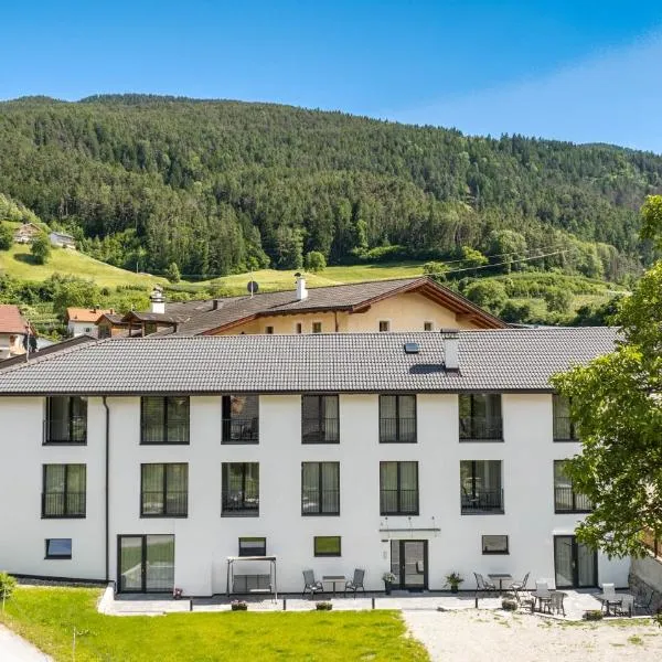Untermoarhof Albeins, hotel v destinaci Bressanone