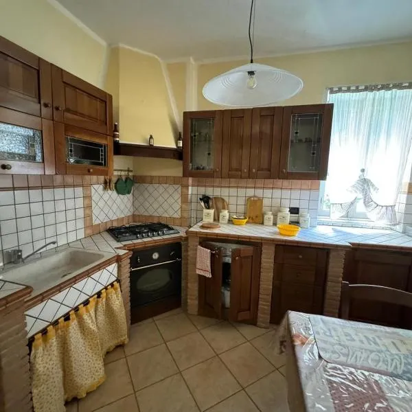APPARTAMENTO GABBRO-ROSIGNANO MARITTIMO, hotel Gabbróban