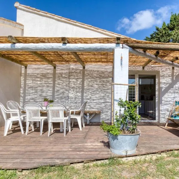 Mas des Cypres - Mazet 5, hotel in Sylvéréal