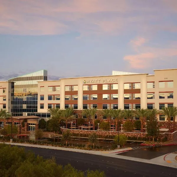 Hyatt Place Las Vegas at Silverton Village、ラスベガスのホテル