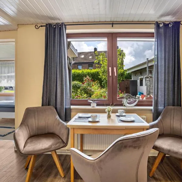 Ferienwohnung Carstens、イツェホーのホテル