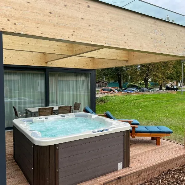 Villa Resort & Organic Spa - luxusní apartmán s vířivkou, hotel u gradu Češke Budejovice