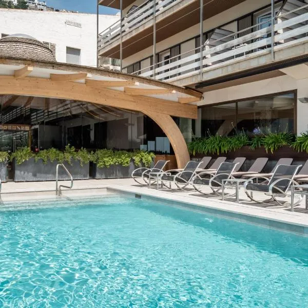 Canyelles Platja, hotel v destinaci Roses