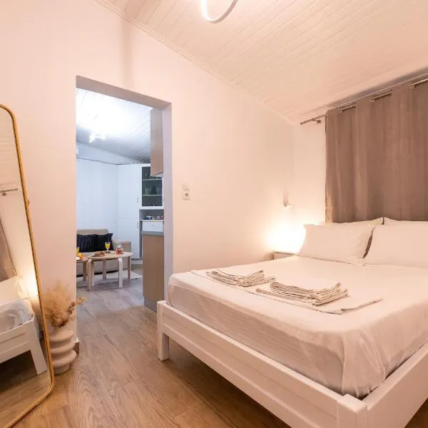 Eden - A Night near Athens Int Arpt, hotel a Spata