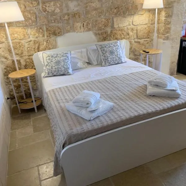Atagio luxury room, hotel v destinaci Ostuni