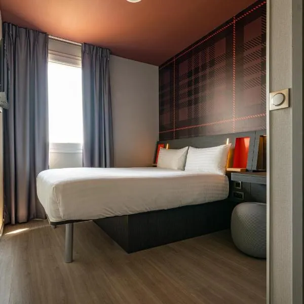 easyHotel Paris Charles de Gaulle Villepinte, hotel in Tremblay En France