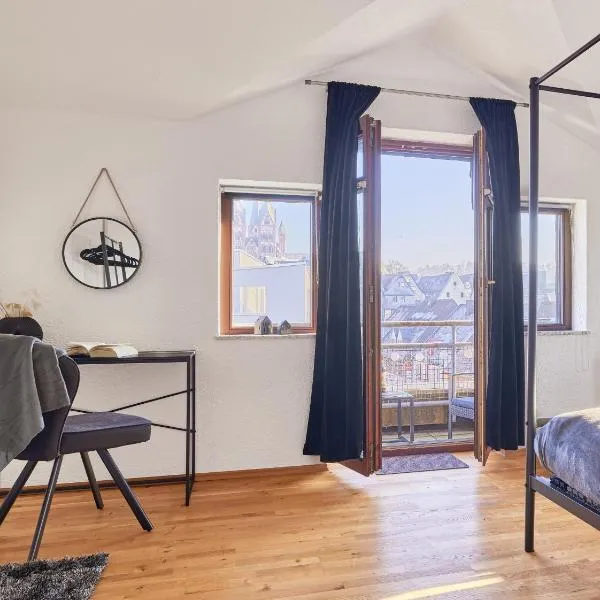 Traumferienwohnung Domblick I Parkplatz inklusive I Zentral gelegen I Altstadtnähe I Netflix, hotel in Limburg an der Lahn