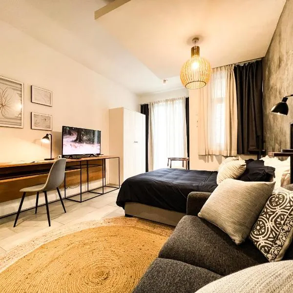 Avya's Studio 117 at Ebene Square, Ebene, hotel em Ebene