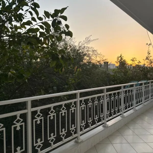 Kiato Downtown, hotel in Kiáton