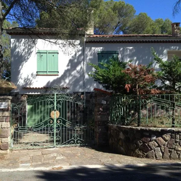 Les cigales, hôtel à Fréjus