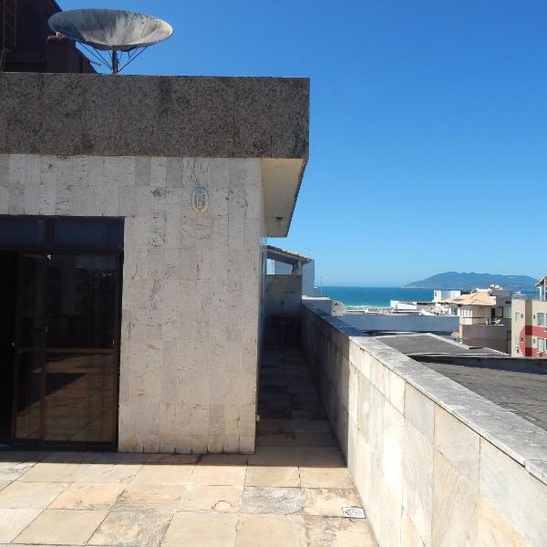 Espaçosa Cobertura duplex 4 Qts na Praia do Forte
