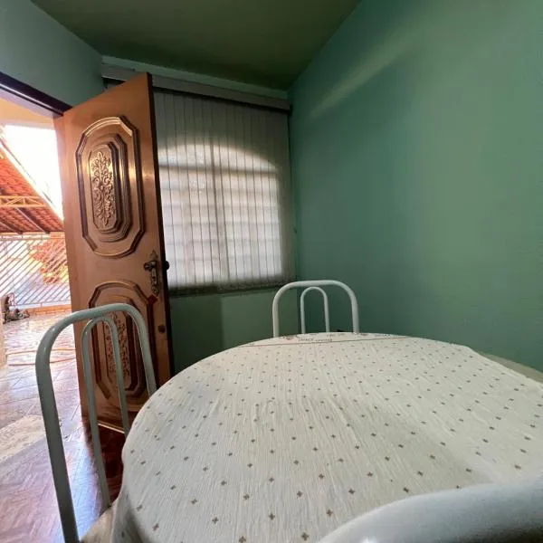 Casa em Londrina Ana, hotel v destinaci Londrina