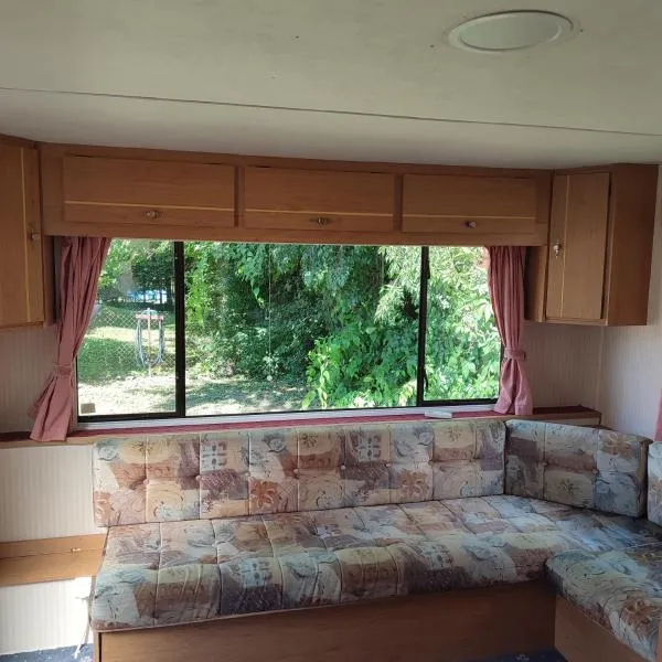 Rákos-patak Mobile Home garden & free parking, hotel v Budapešti