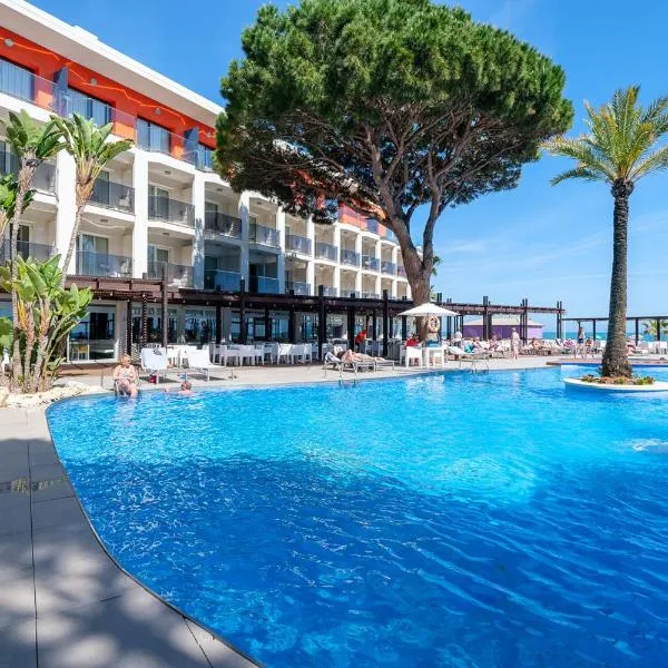 Estival Centurión Playa, hotel v destinaci Cambrils