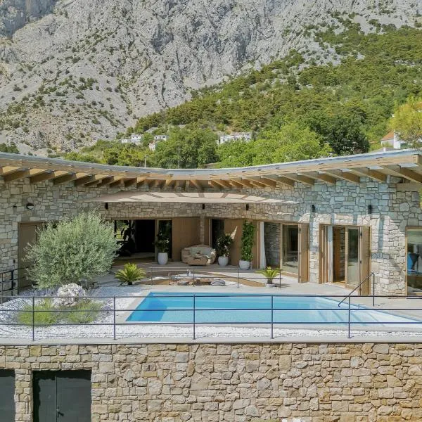 Villa BIOKOVO BAST, hotel in Bast