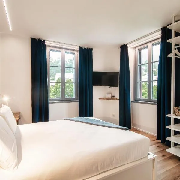Just In Front - by MyHomeInComo, hotel en Cernobbio