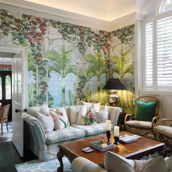 Palm House - Luxury Wye Valley Country House 2 Bed Apartment - Dog Friendly、Newlandのホテル