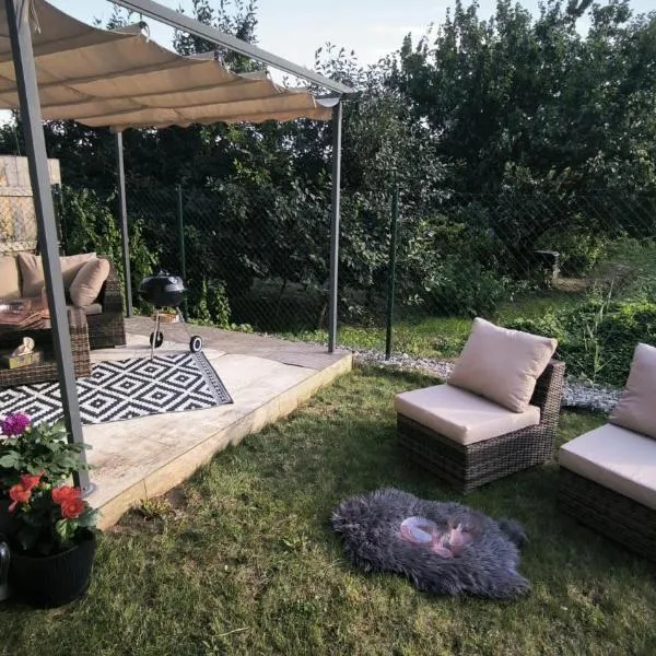 Tiché, súkromie, záhrada, vírivka, vlastné parkovanie, hotel a Trnava