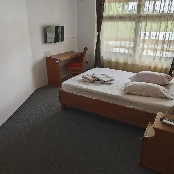 Motel AZUR KM36, hotel v destinaci Căscioarele