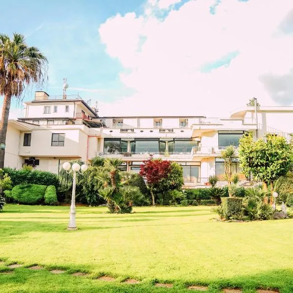 Hotel Ristorante Guardanapoli, hotel Cervino városában