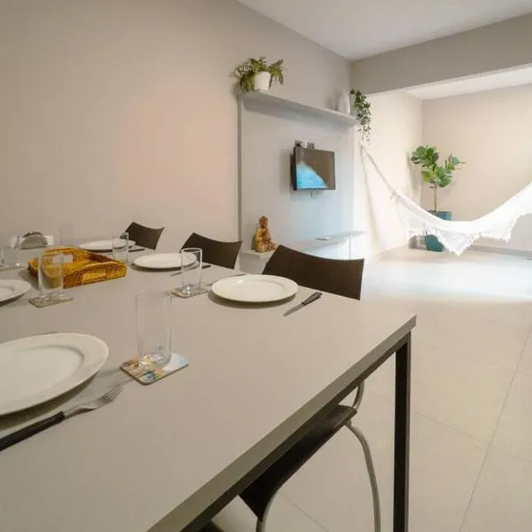 Apartamento Espaçoso Centro MJ22, hotel in Maringá