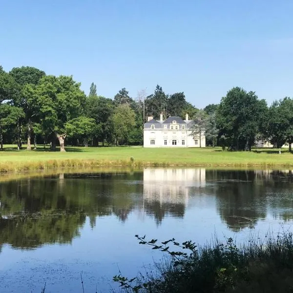Les Hayes en Sologne, hotel v destinaci Fontaines-en-Sologne