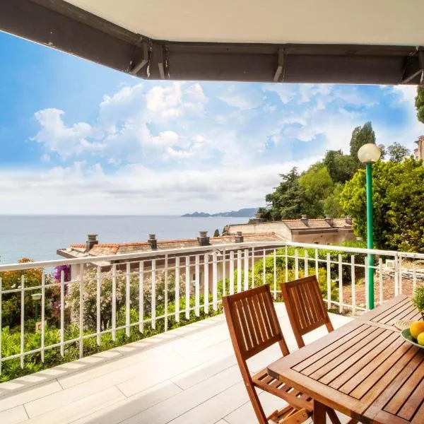 La Terrazza di Charlie Portofino Sea View,佐阿利的飯店