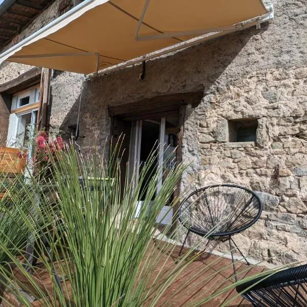 Gite du Domaine de la Verrerie, hotel v destinácii Nollieux