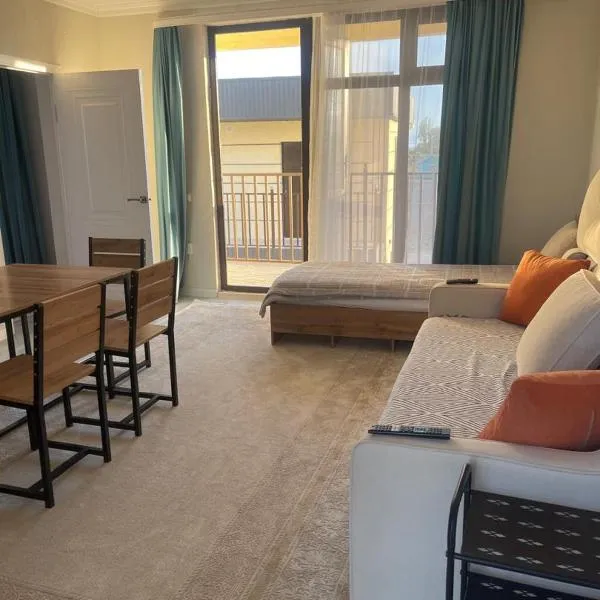 Гостевой дом Айкол, hotel v destinaci Chyrpykty