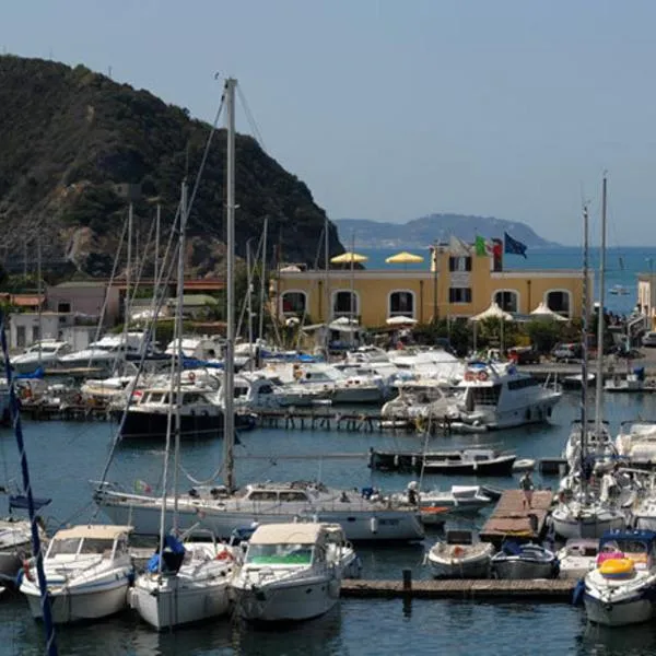 Hotel La Tonnara, hotel Procidában
