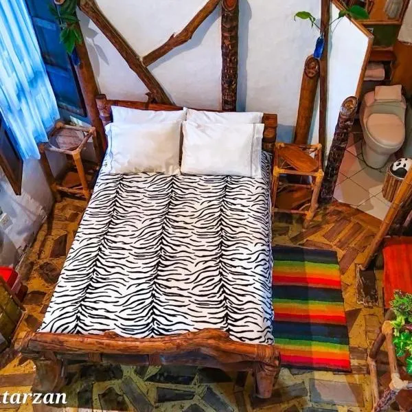 Hotel Casa Tarzan San Agustin, hotel v destinaci San Agustín