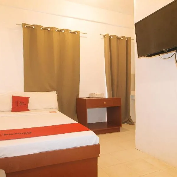 RedDoorz @ The Central Inn Boracay Island, hotel v destinaci Boracay