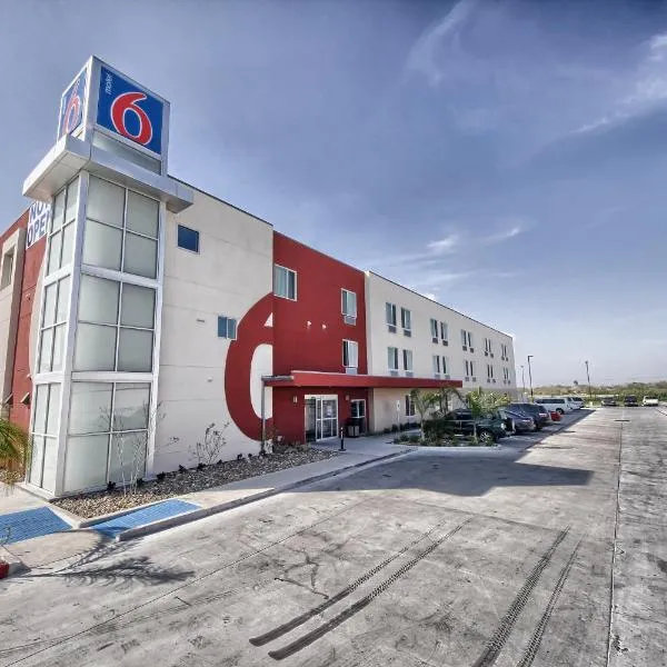 Motel 6-Weslaco, TX, hotel in Mercedes